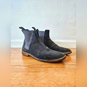 BOTTEGA VENETA Grey Suede Leather Chelsea Boots